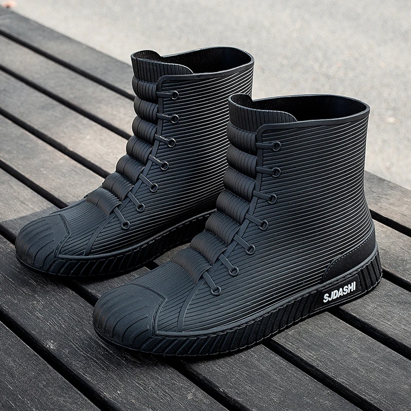 Men Shoes Online - Sepatu Tahan Air Laras Pendek Kasual