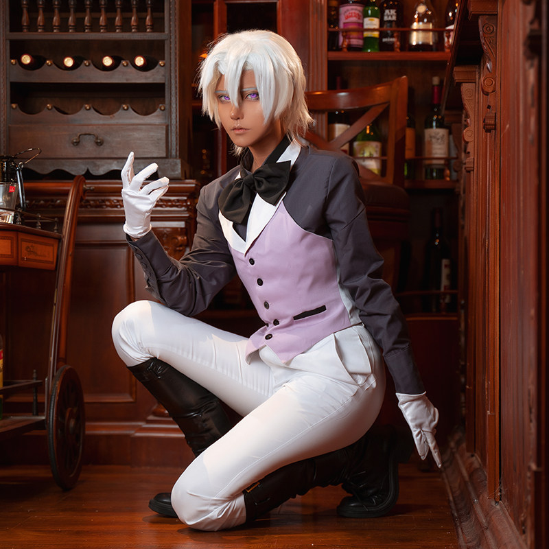 Studi Kasus Kostum Cosplay Van - Men Shoes Japan ulasan dan harga