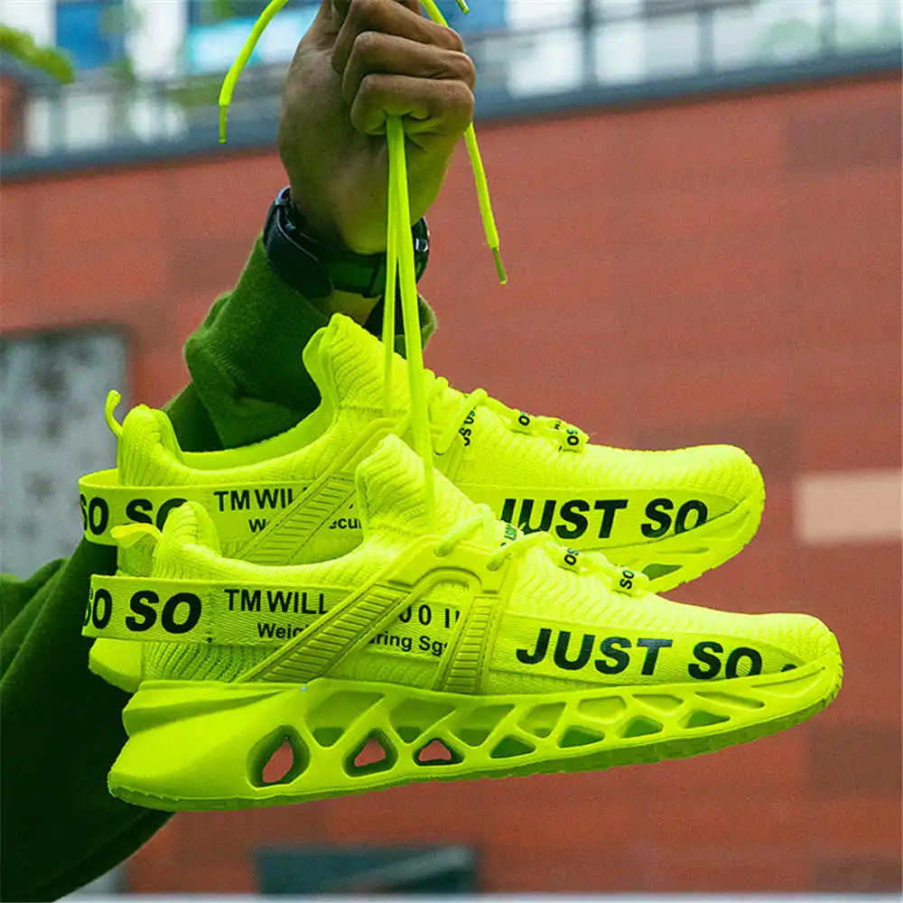 Sepatu Bot Musim Semi Ukuran S - Men Shoes Red ulasan dan harga
