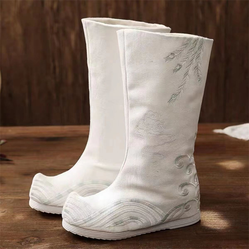 Sepatu pria wanita uniseks Put - Men Shoes White Colour ulasan dan harga